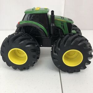 John Deere Monster Treads Lights Sounds 4WD Tractor TOMY Kids Toy Green 46260